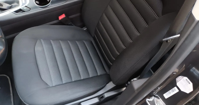 Ford Mondeo cena 66900 przebieg: 103000, rok produkcji 2018 z Polanów małe 121